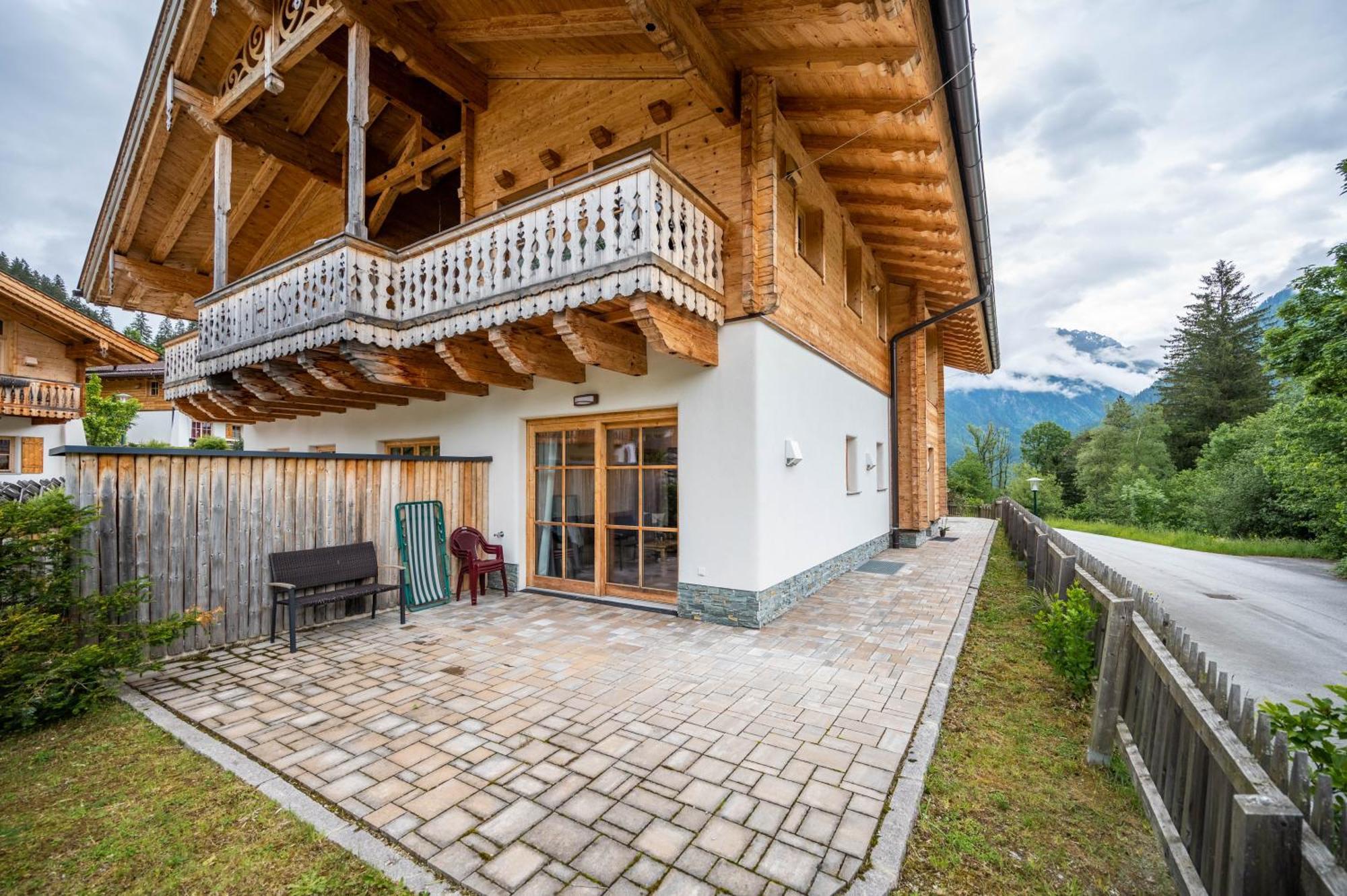 Chaletdorf Am Sonnenhang Neukirchen am Grossvenediger Room photo